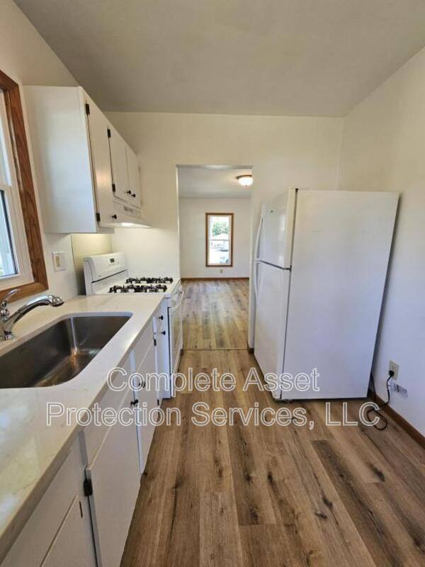 2430 81st St, Highland, IN 46322 - House for Rent - Image 6