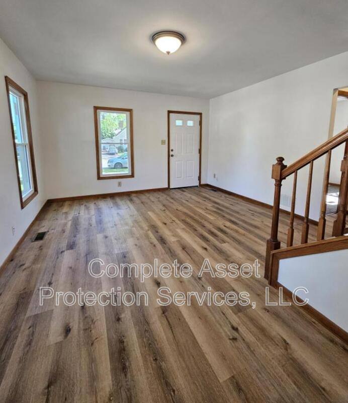2430 81st St, Highland, IN 46322 - House for Rent - Image 7