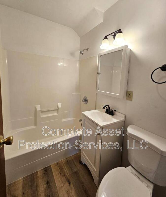 2430 81st St, Highland, IN 46322 - House for Rent - Image 5
