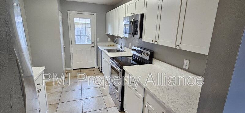 725 Northlake Blvd #52, Altamonte Springs, FL 32701 - Condo for Rent - Image 4