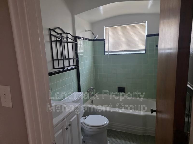 22507 S Kane St, Detroit, MI 48223 - House for Rent - Image 9