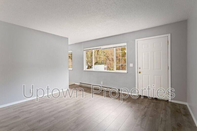 1515 SW Custer Dr #B7, Portland, OR 97219 - Apartment for Rent - Image 1