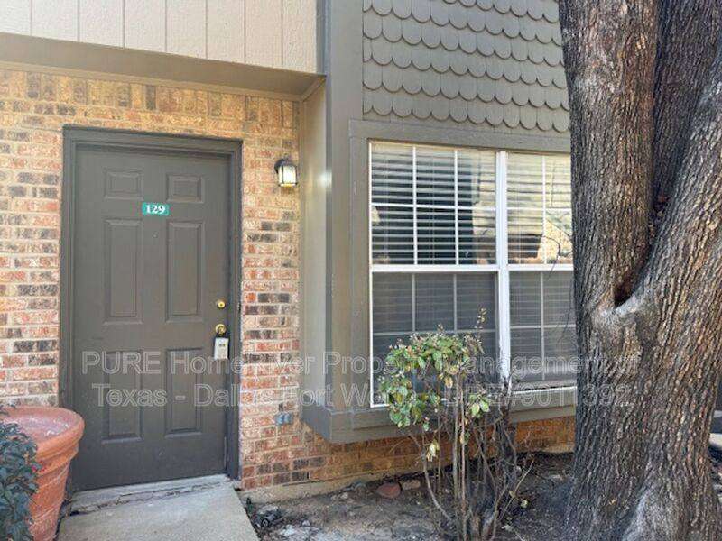 Apartment for rent at 4004 W Pioneer Dr #129, Irving, TX 75061