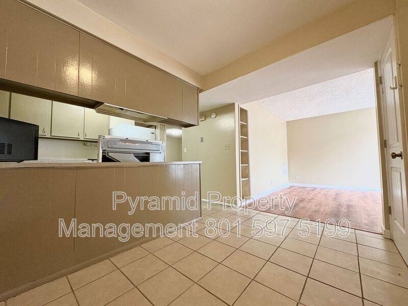 353 S 1100 E #7, Salt Lake City, UT 84102 - Apartment for Rent - Image 4