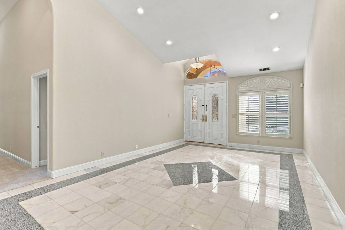13526 Myren Dr, Saratoga, CA 95070 - House for Rent - Image 4