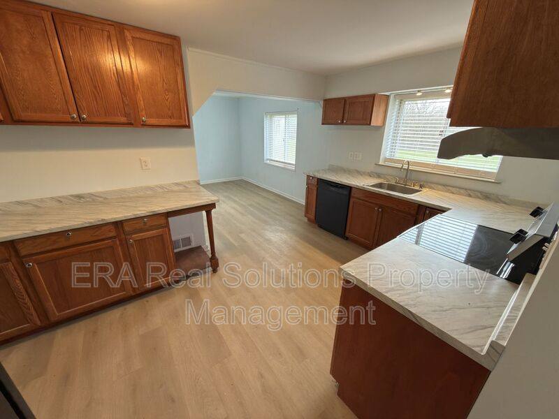 7723 W Chester Rd, West Chester, OH 45069 - House for Rent - Image 3