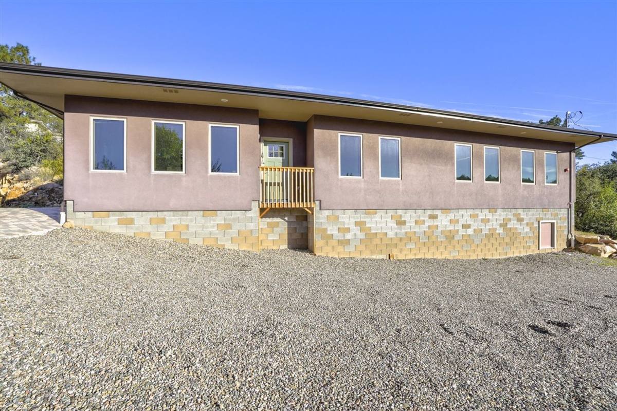 484 S McCormick St, Prescott, AZ 86303 - House for Rent - Image 2