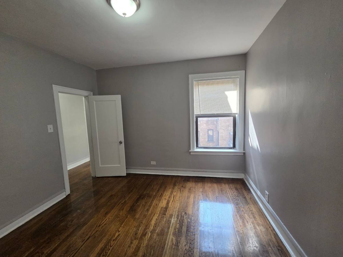 7200 S Bennett Ave, Chicago, IL 60649 - Apartment for Rent - Image 7