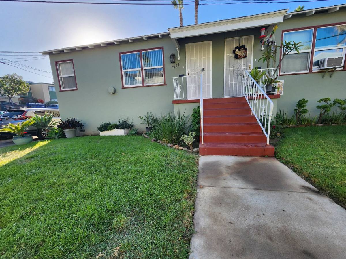 7916-7930 La Mesa Blvd, La Mesa, CA 91942 - Apartment for Rent - Image 1