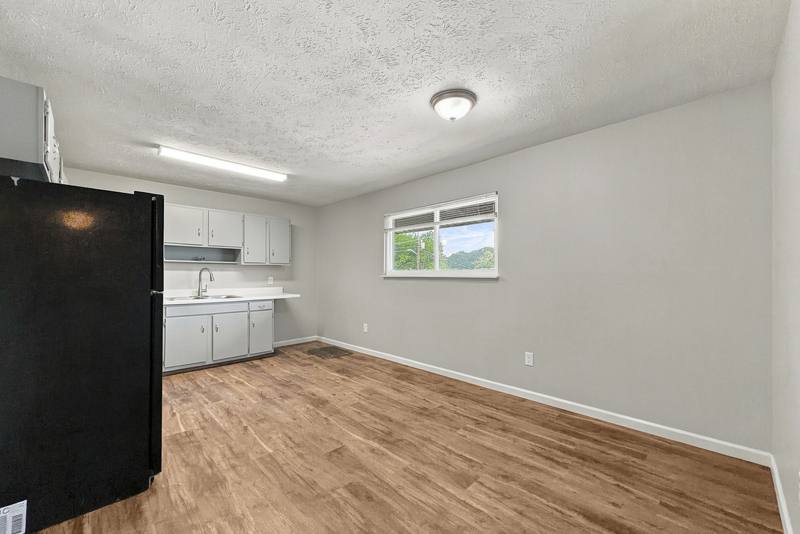 2215 Washington Pike #14, Knoxville, TN 37917 - Apartment for Rent - Image 6
