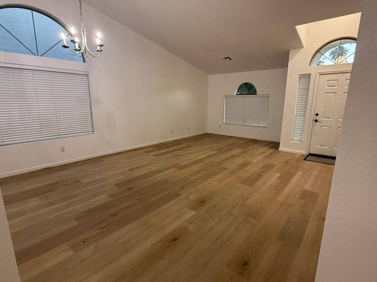 474 N Falcon Dr, Gilbert, AZ 85234 - House for Rent - Image 8