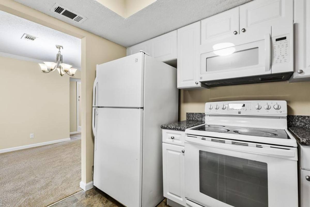 6550 Mission Court #4, Jacksonville, FL 32217 - Condo for Rent - Image 6