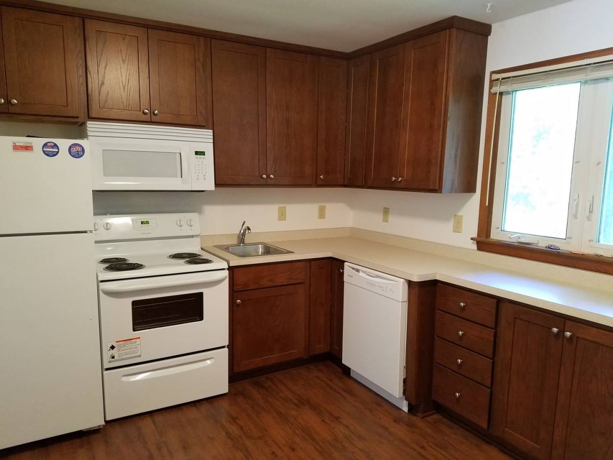 2110 Campus St, Cedar Falls, IA 50613 - Apartment for Rent - Image 9