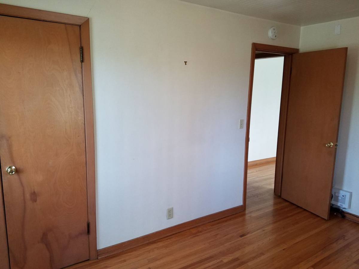 2110 Campus St, Cedar Falls, IA 50613 - Apartment for Rent - Image 4