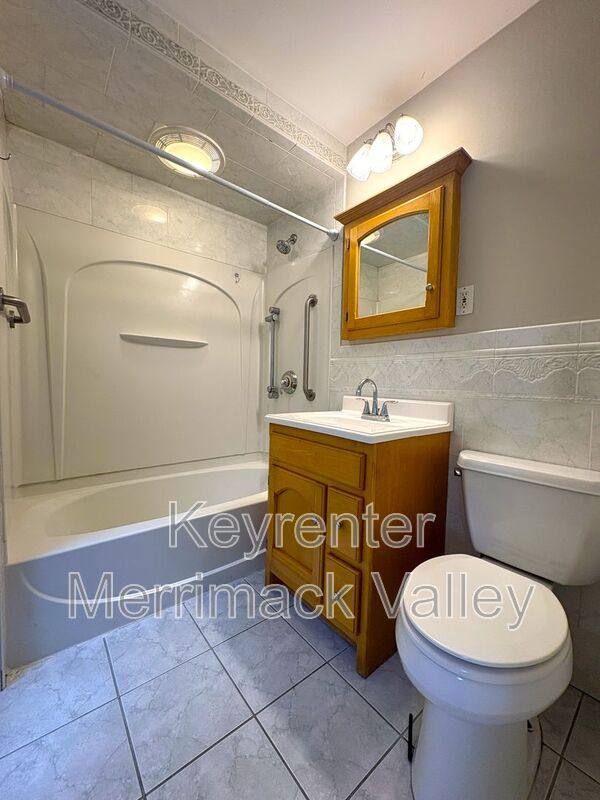27 Jean Ave, Lowell, MA 01852 - Apartment for Rent - Image 3