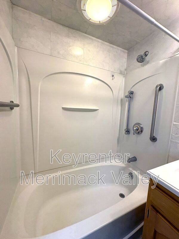 27 Jean Ave, Lowell, MA 01852 - Apartment for Rent - Image 4