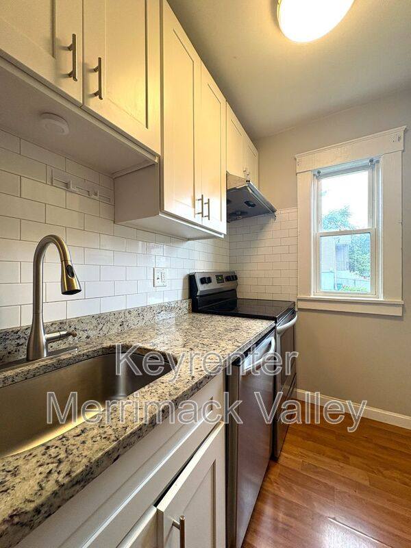 27 Jean Ave, Lowell, MA 01852 - Apartment for Rent - Image 2