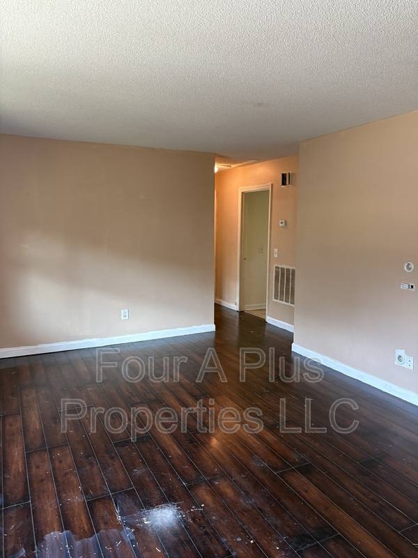 4664 Cary Lane, Hixson, TN 37343 - Apartment for Rent - Image 2