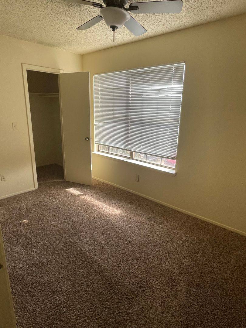 832 W Collins, Denton, TX 76201 - Condo for Rent - Image 10