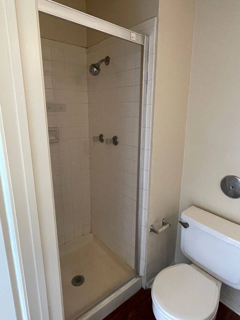 832 W Collins, Denton, TX 76201 - Condo for Rent - Image 3