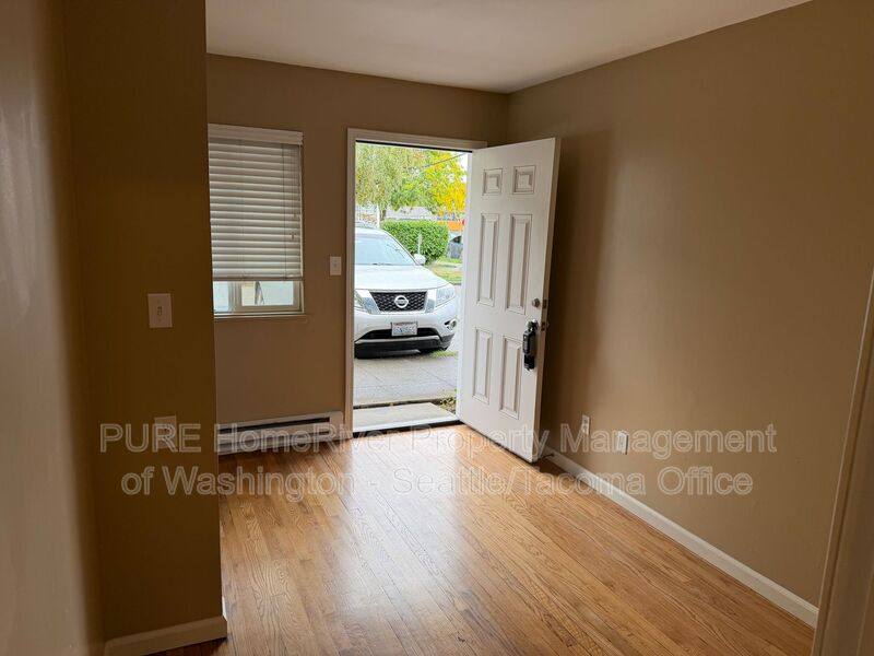 1554 NW 51st St, Seattle, WA 98107 - Apartment for Rent - Image 3