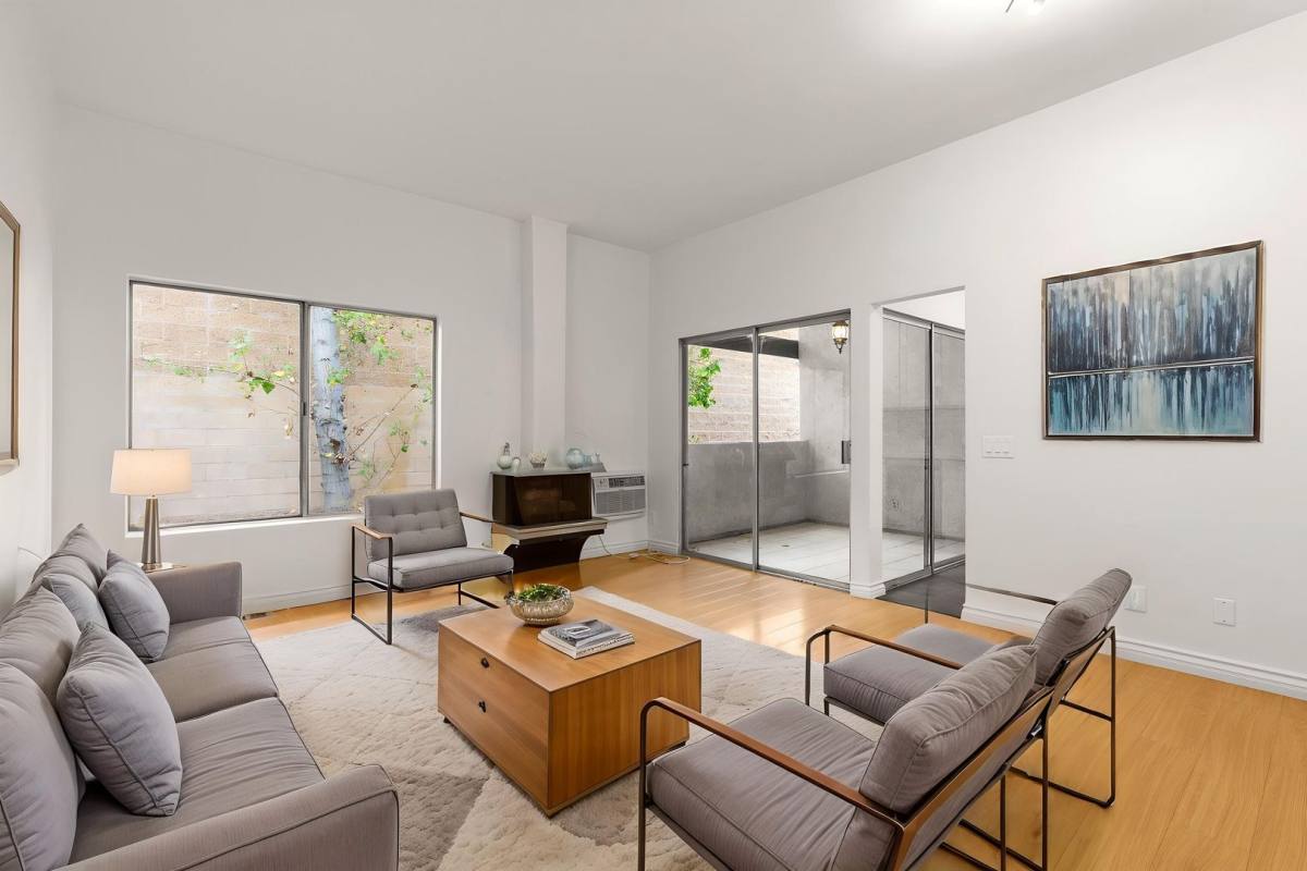 1114 N Kings Rd, West Hollywood, CA 90069 - Apartment for Rent - Image 1