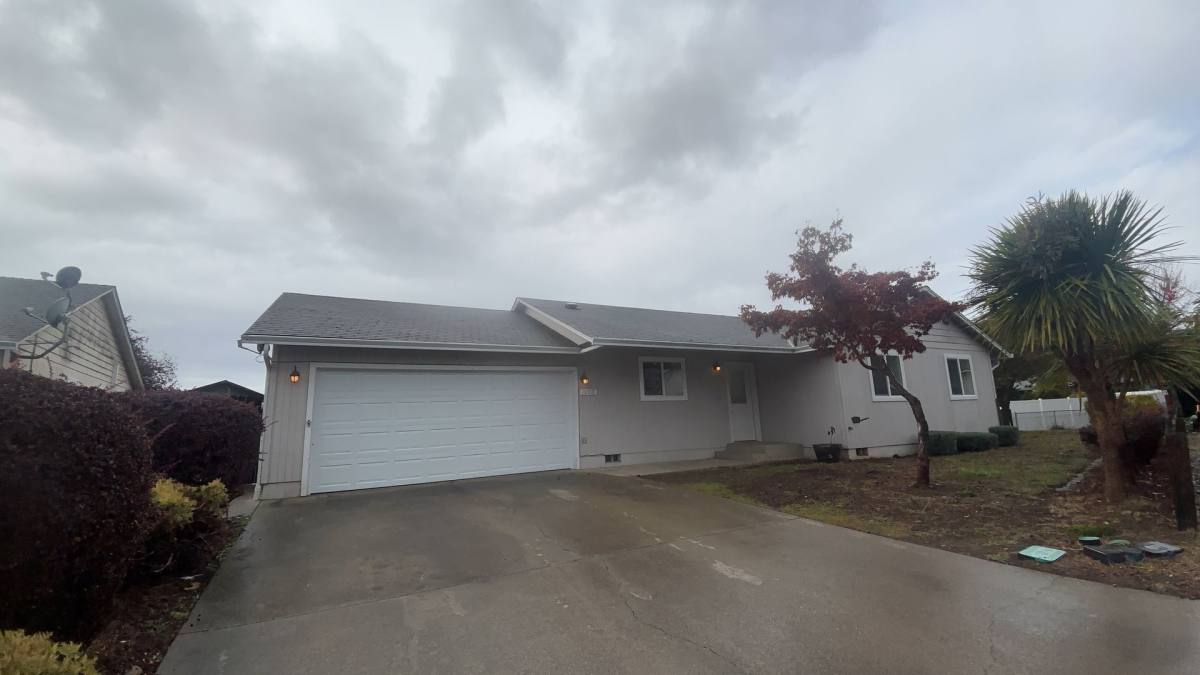 House for rent at 120 Shaffer Court, Roseburg, OR 97471