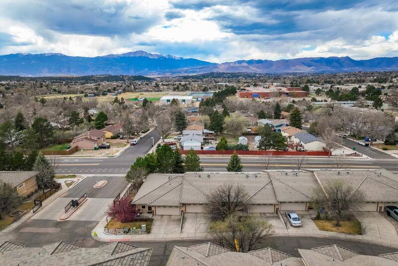4760 Iron Horse Villas Point, Colorado Springs, CO 80917 - Townhouse for Rent - Image 5