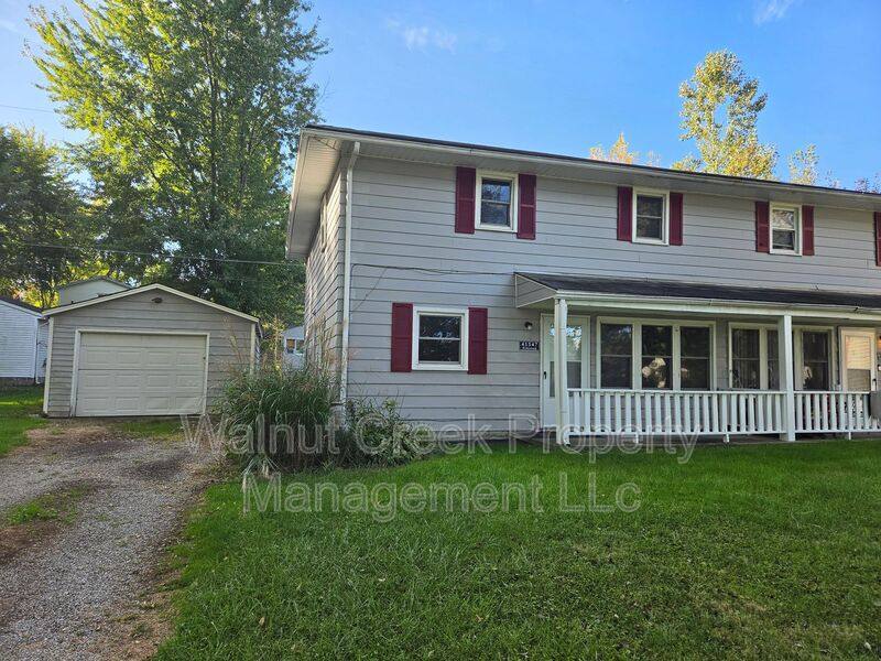 Apartment for rent at 41547 Elmwood St, Elyria, OH 44035