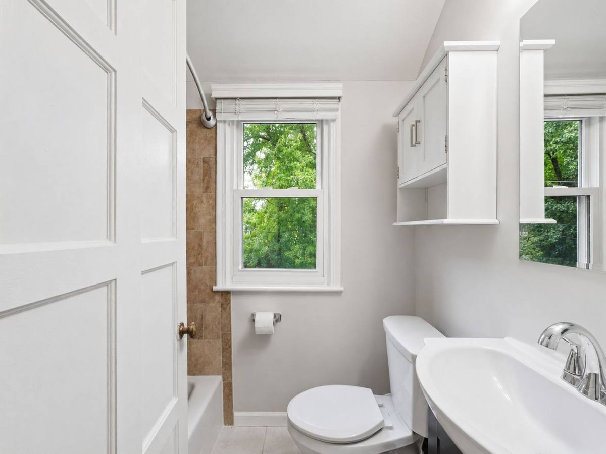 5935 Williamsburg Rd, Alexandria, VA 22303 - Townhouse for Rent - Image 8