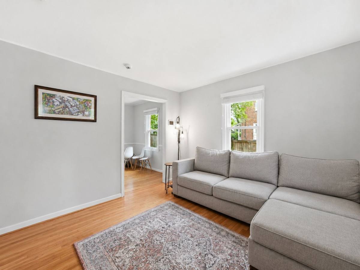 5935 Williamsburg Rd, Alexandria, VA 22303 - Townhouse for Rent - Image 3