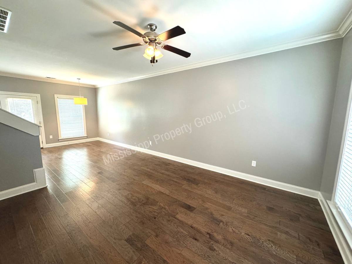 518 Fifer Circle, Oxford, MS 38655 - Townhouse for Rent - Image 3