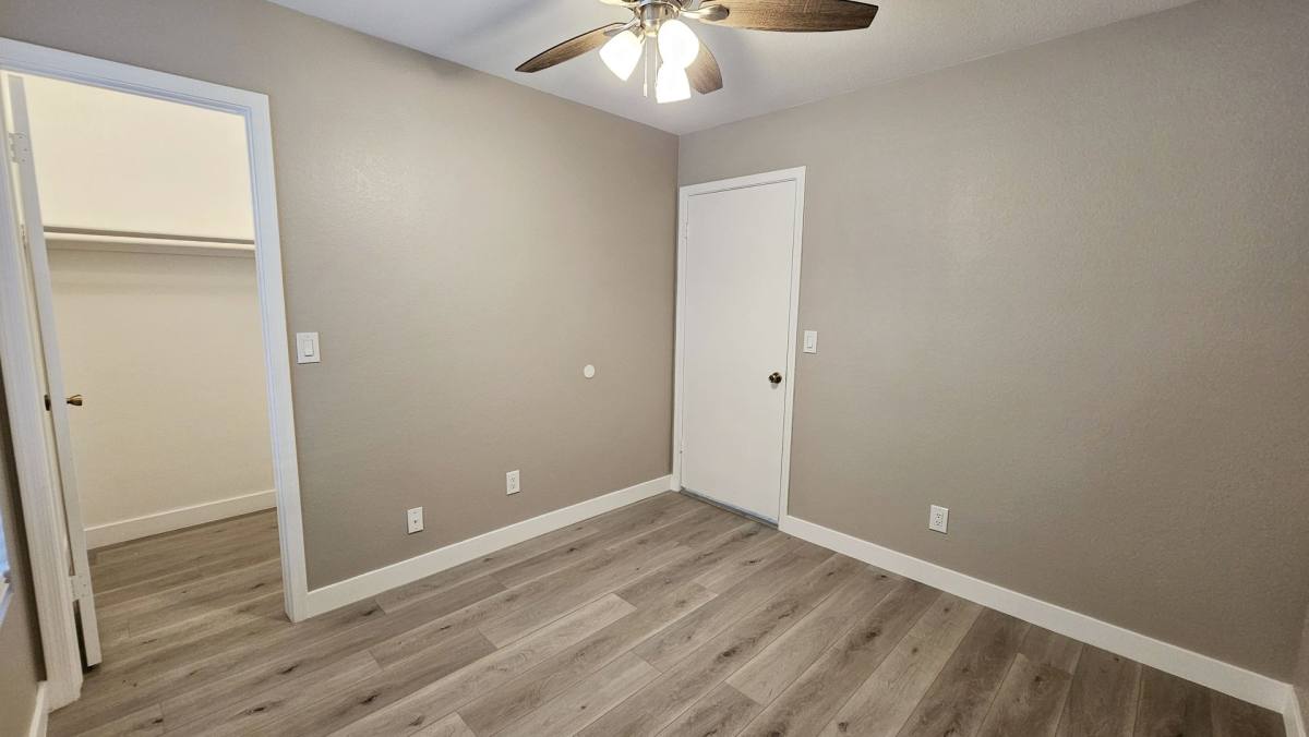 10127 W Orange Dr, Glendale, AZ 85307 - House for Rent - Image 8