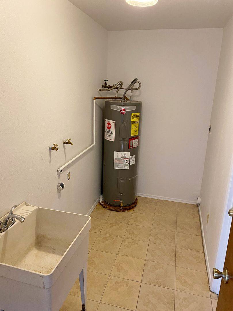 6022 N 72nd Dr, Glendale, AZ 85303 - House for Rent - Image 4