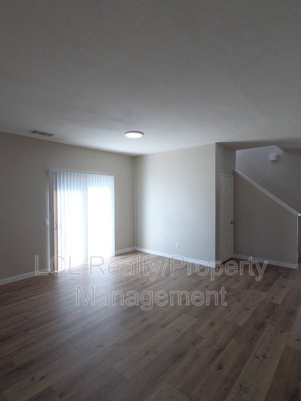 6563 Peridot Court, Eastvale, CA 92880 - House for Rent - Image 9