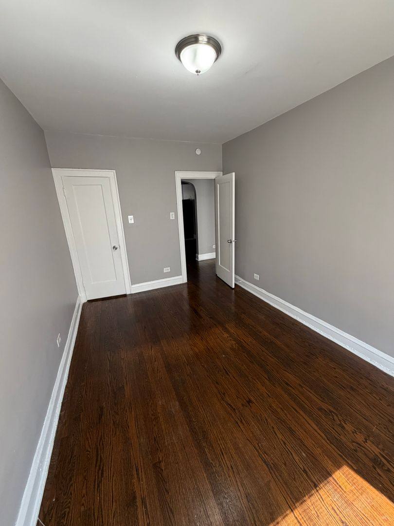 7646 S Ingleside Ave, Chicago, IL 60619 - Apartment for Rent
