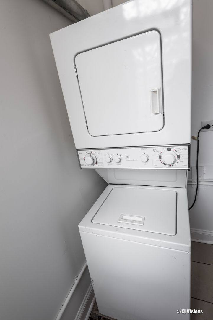 5039 S Champlain Ave, Chicago, IL 60615 - Apartment for Rent - Image 10