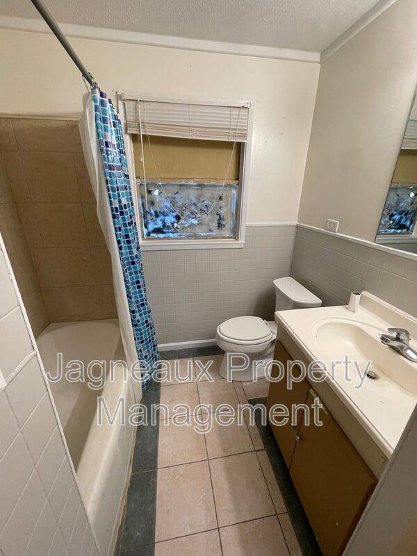 1217 Sage Dr, Lake Charles, LA 70607 - House for Rent - Image 8