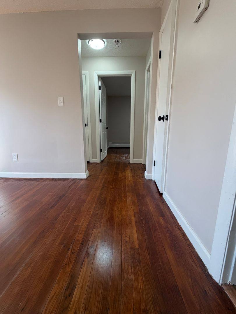 260 Nesmith St, Lowell, MA 01852 - Apartment for Rent - Image 2
