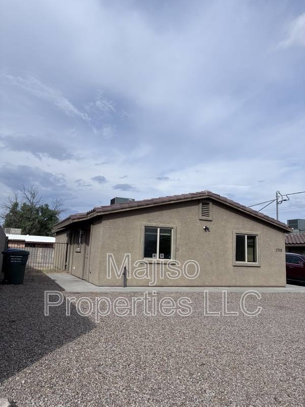 1710 S 8th Ave, Tucson, AZ 85713 - House for Rent - Image 6