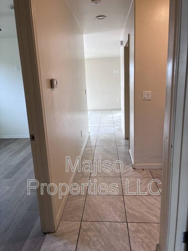 1710 S 8th Ave, Tucson, AZ 85713 - House for Rent - Image 7