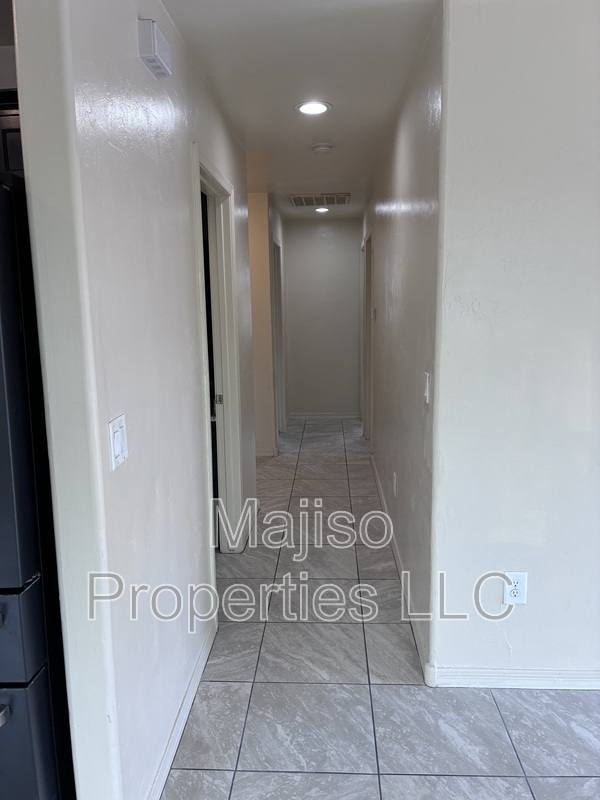 1710 S 8th Ave, Tucson, AZ 85713 - House for Rent - Image 4