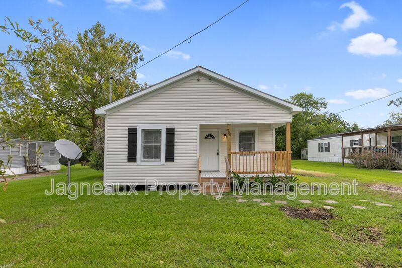705 Murray St, Lake Charles, LA 70615 - House for Rent - Image 1
