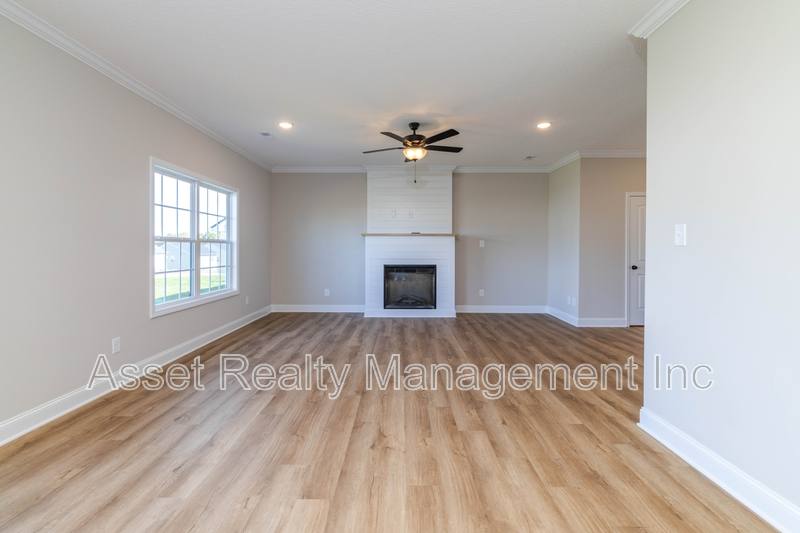 7822 Tree Line Lane, Corryton, TN 37721 - House for Rent - Image 8