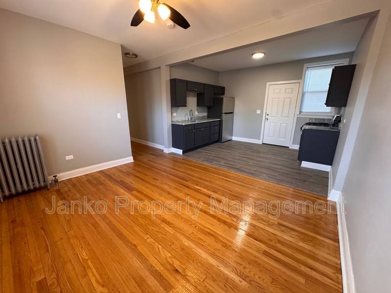 658 E 81st St #2, Chicago, IL 60619 - Apartment for Rent - Image 3