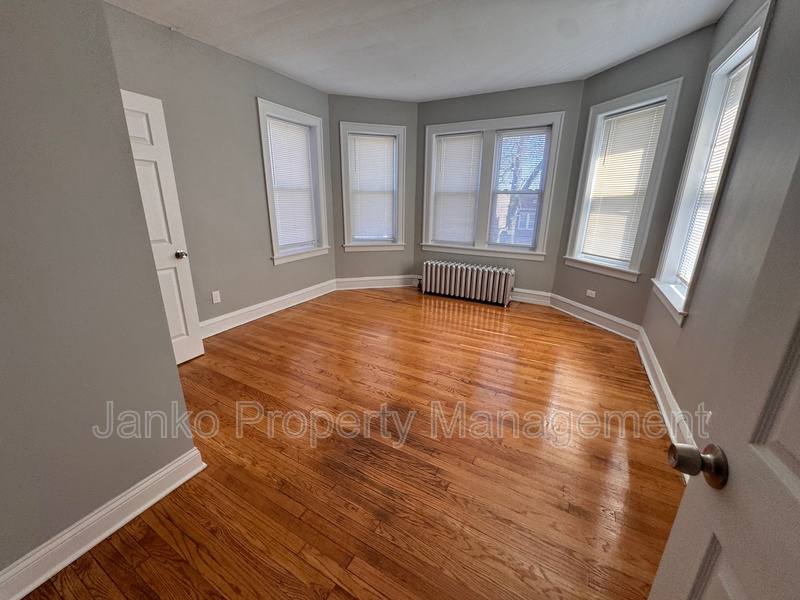 658 E 81st St #2, Chicago, IL 60619 - Apartment for Rent - Image 6
