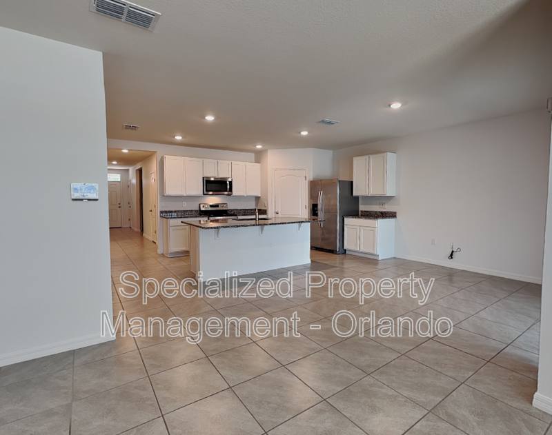 1198 Winter Gray Circle, Deltona, FL 32738 - House for Rent - Image 6