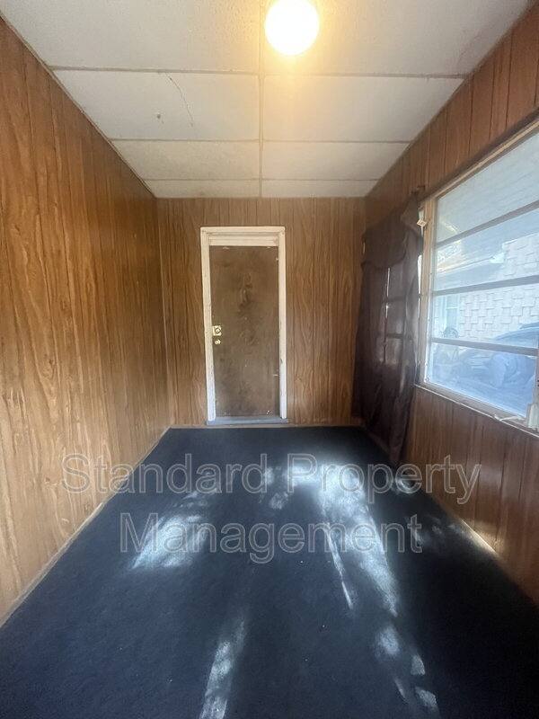 14 Bauer St, Rochester, NY 14606 - Apartment for Rent - Image 2