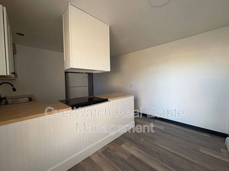 3925 E 9th Ave #3, Anchorage, AK 99508 - Apartment for Rent - Image 4