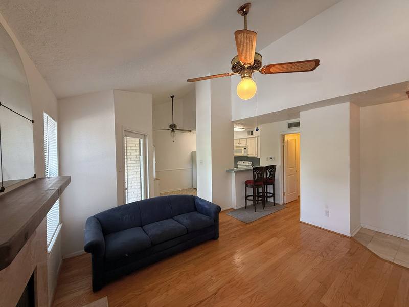 2021 Spenwick Dr #224, Houston, TX 77055 - Apartment for Rent - Image 3